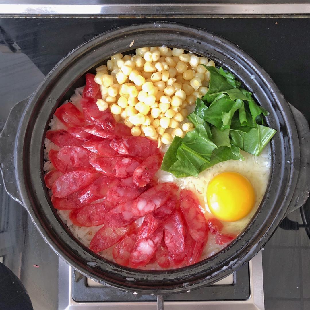 焦香酥脆的煲仔饭来咯的做法