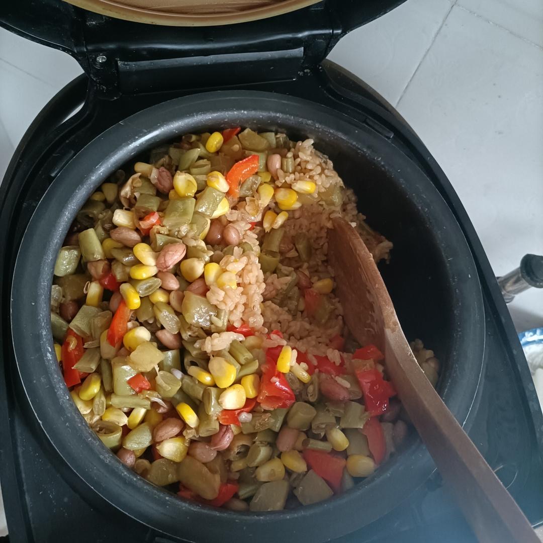 懒人必备～电饭煲腊肠焖饭