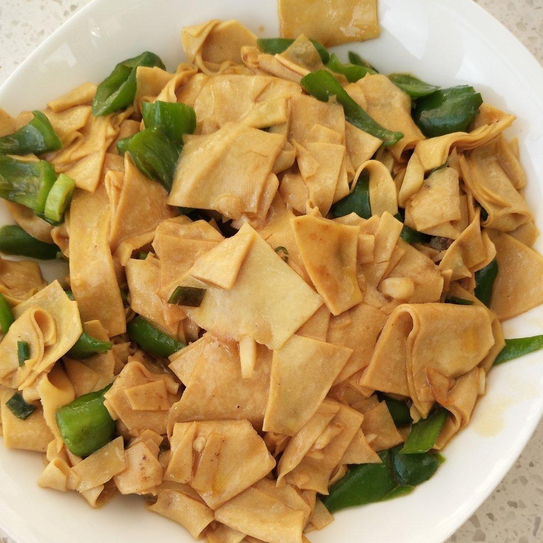 肉炒尖椒干豆腐