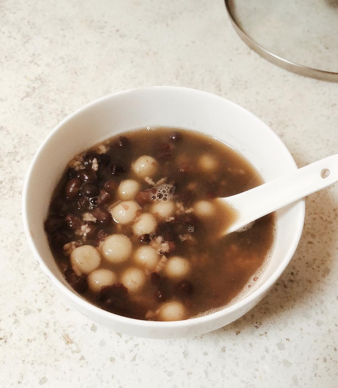 桂花酒酿赤豆元宵