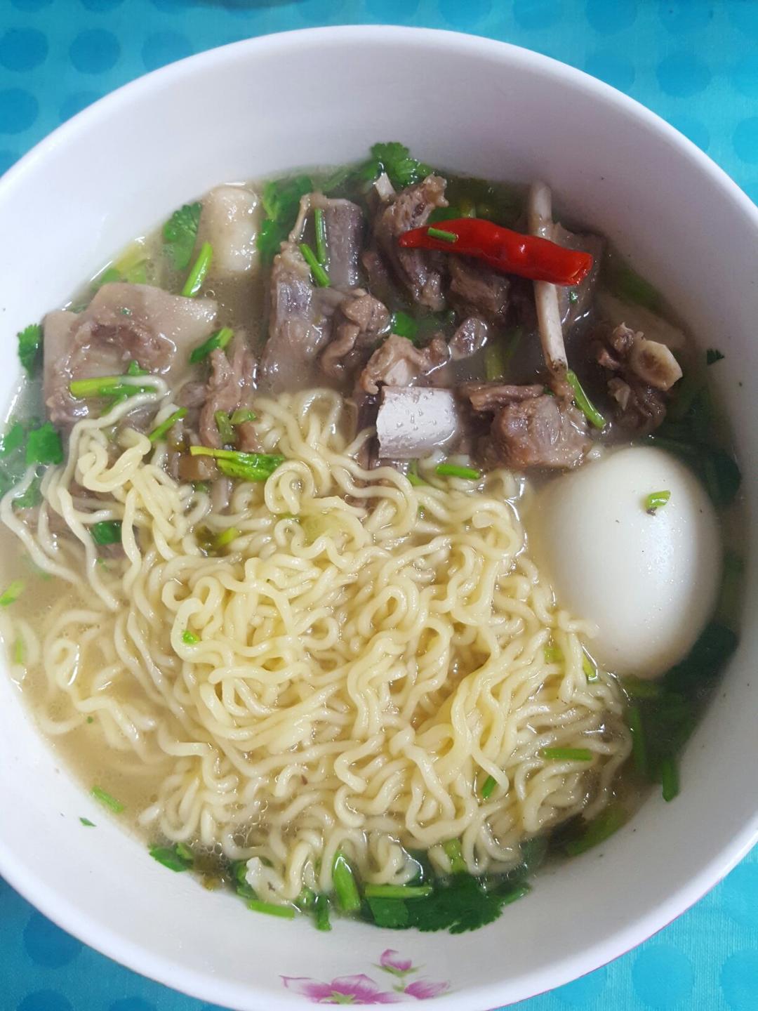 分享作品 早餐2018年3月18日 #早餐2018年3月18日#羊排山药煮面