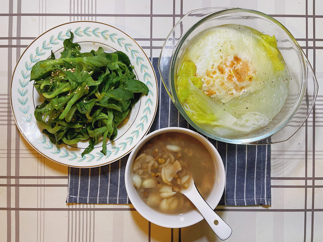 冰糖绿豆百合汤