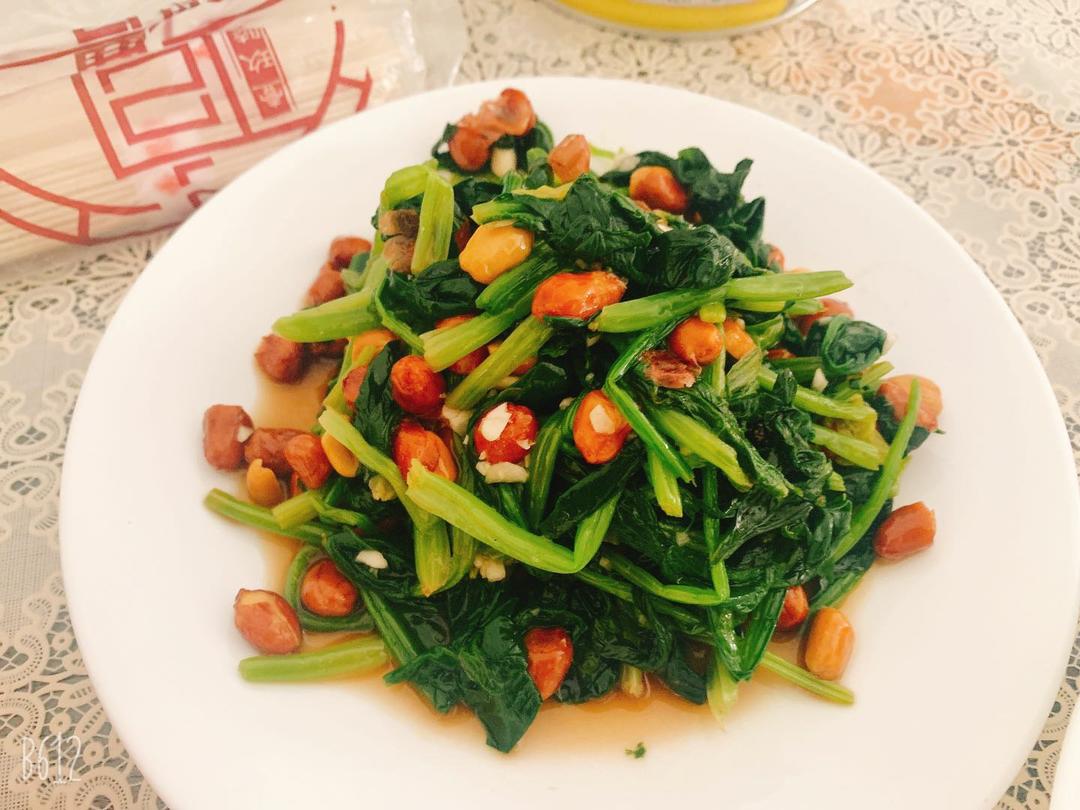 果仁菠菜