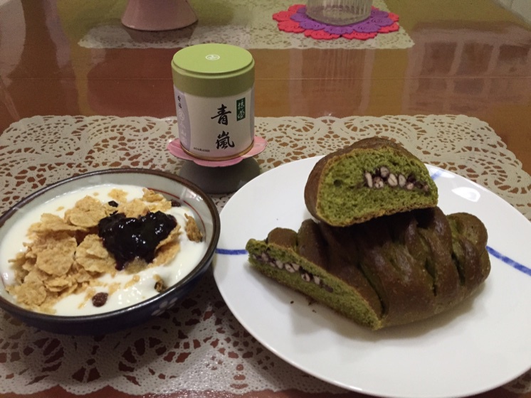 抹茶红豆面包
