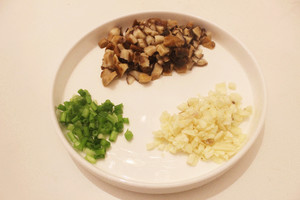 超级下饭的香菇肉沫豆腐的做法 步骤3