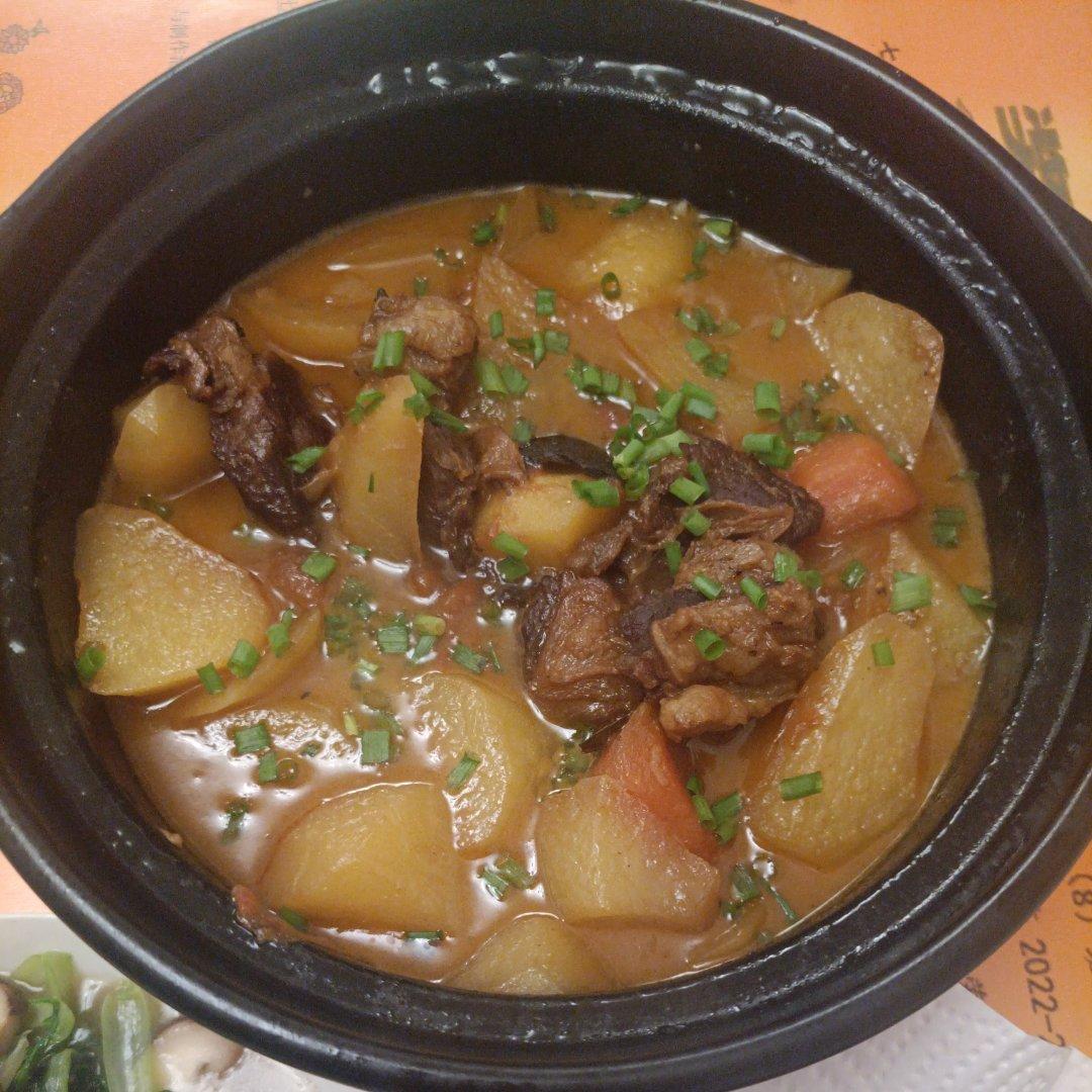 番茄土豆炖牛腩