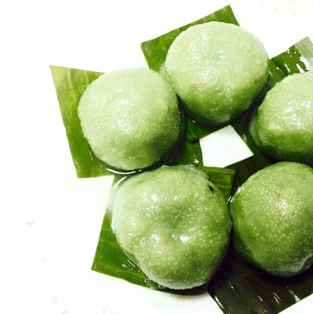 咸蛋黄肉松青团