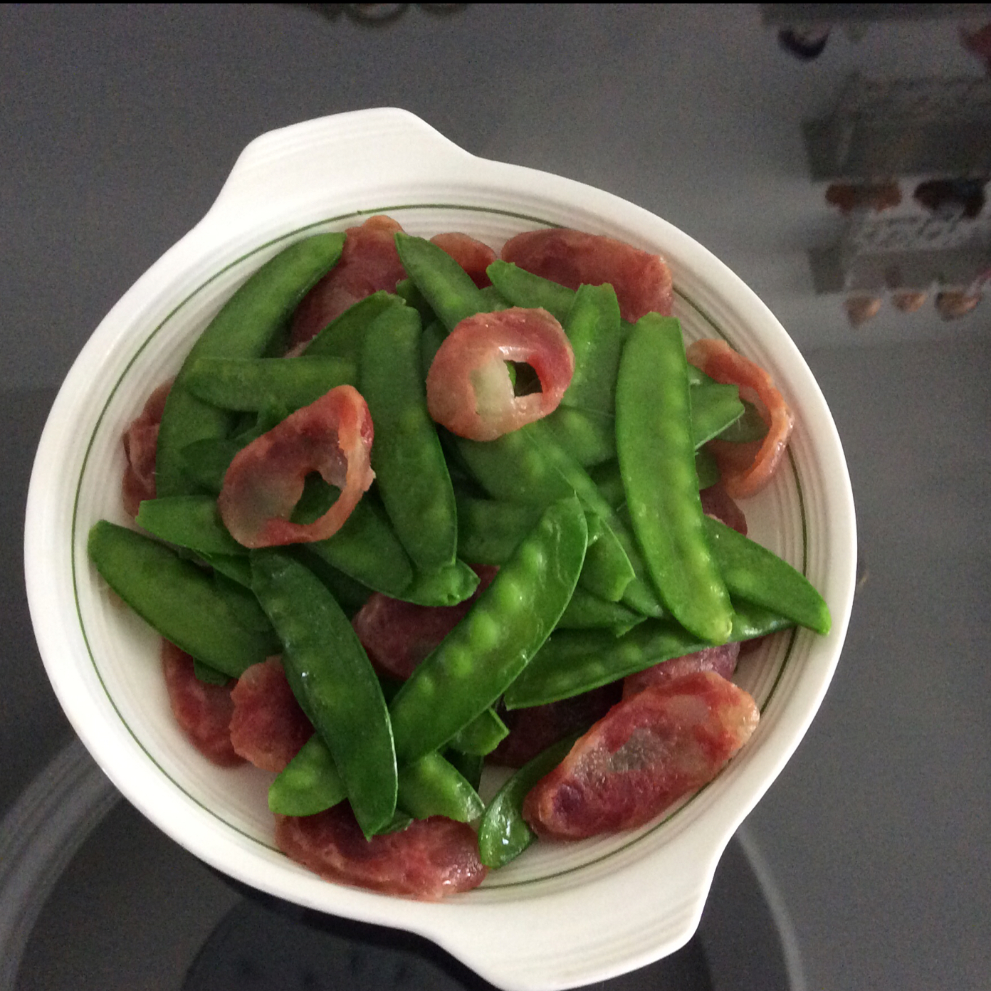 荷兰豆炒腊肠