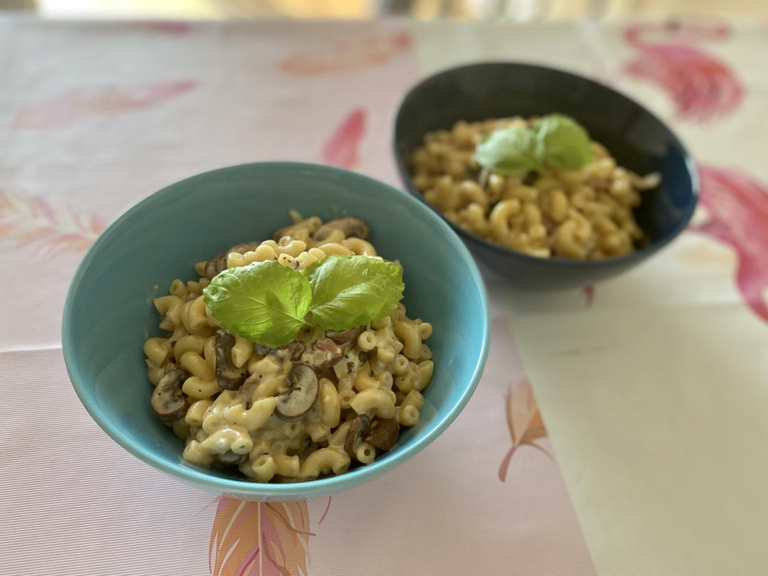 西餐大厨分享的奶油蘑菇培根意面秘方！