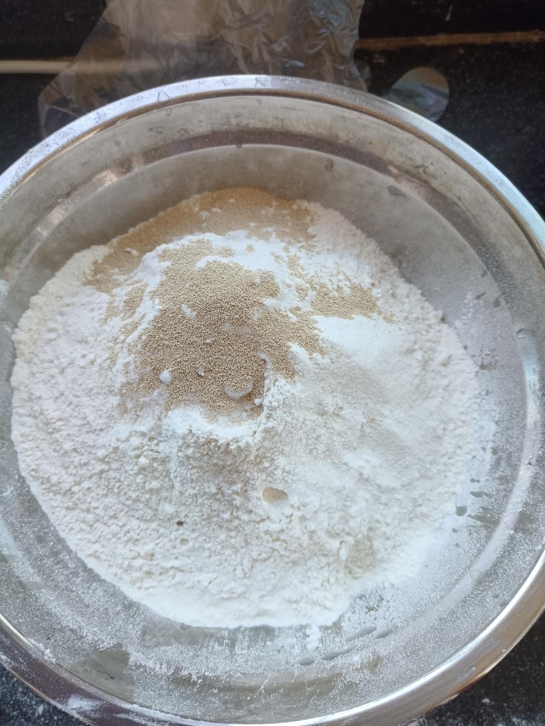 纯奶手撕吐司的做法 步骤1