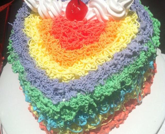爱心彩虹蛋糕