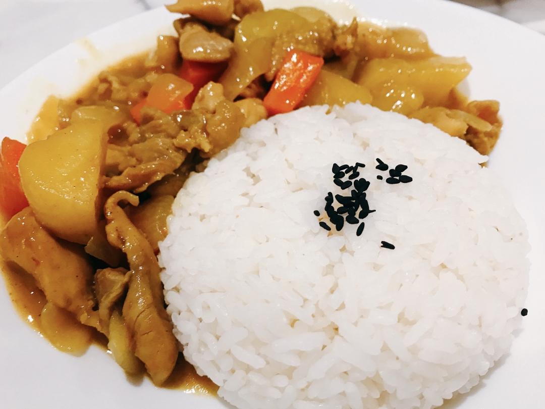 零失败日式咖喱鸡肉饭！！最正宗日本家庭做法！简单又好吃！