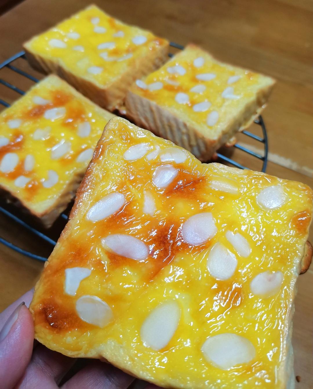 零失败快手岩烧乳酪(熔岩吐司)十分钟网红早餐，好吃哭