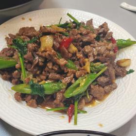 小炒黄牛肉