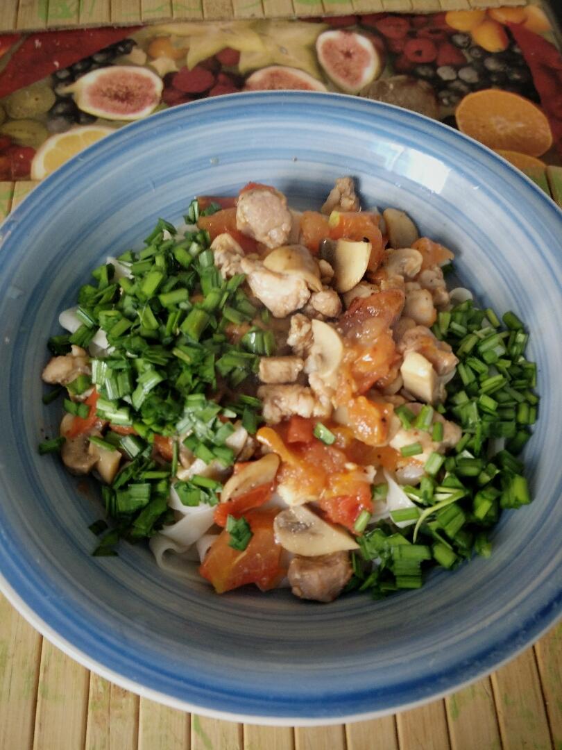 香菇鸡肉面