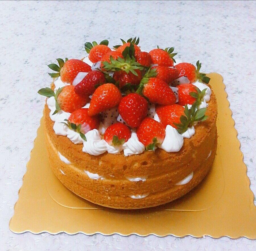 烤箱做蛋糕（戚风蛋糕的做法）