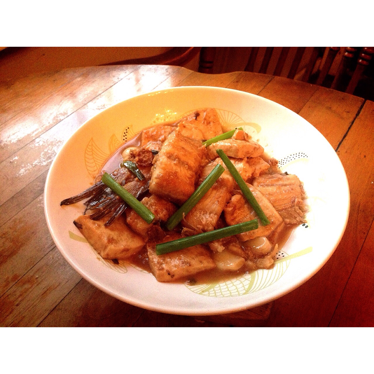 香蒜鲶鱼豆腐煲