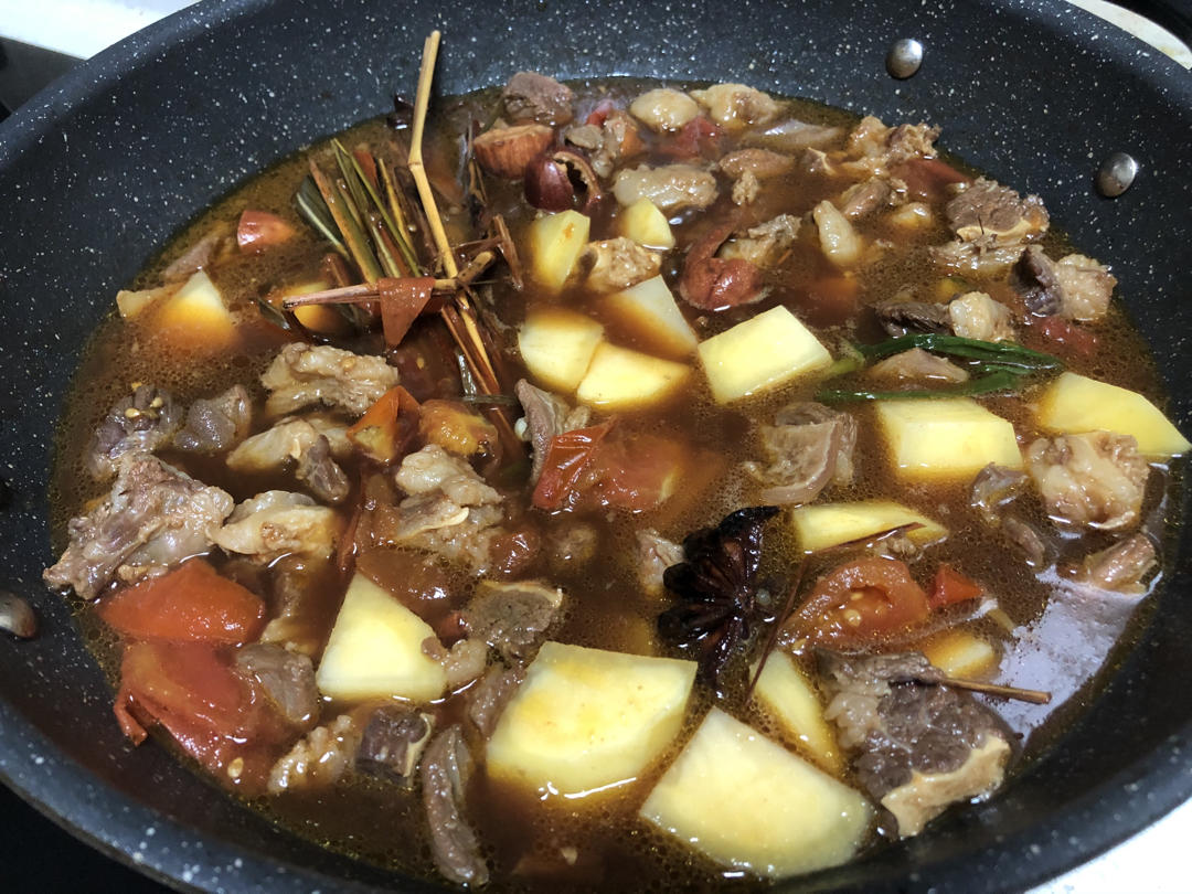 番茄土豆炖牛腩