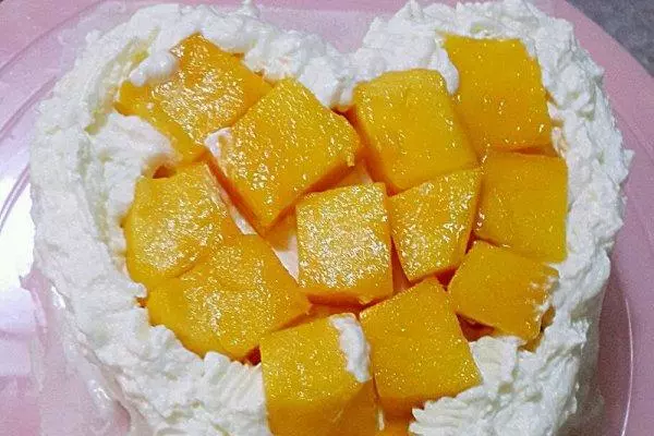 8寸芒果奶油蛋糕的做法步骤的做法