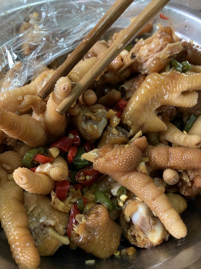 绝对不会后悔的酸辣鸡爪