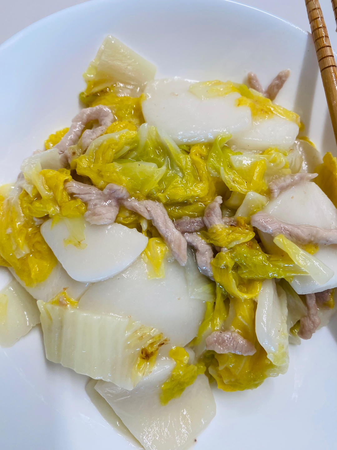 黄芽菜肉丝炒年糕