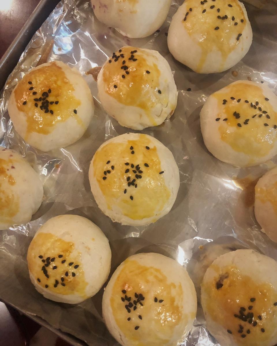 蛋黄酥（紫薯 麻薯 肉松 蛋黄）