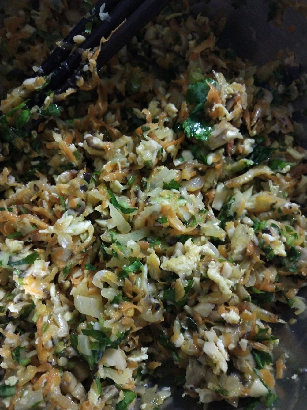 周周牌香菇胡萝卜鸡蛋素馅馅饼