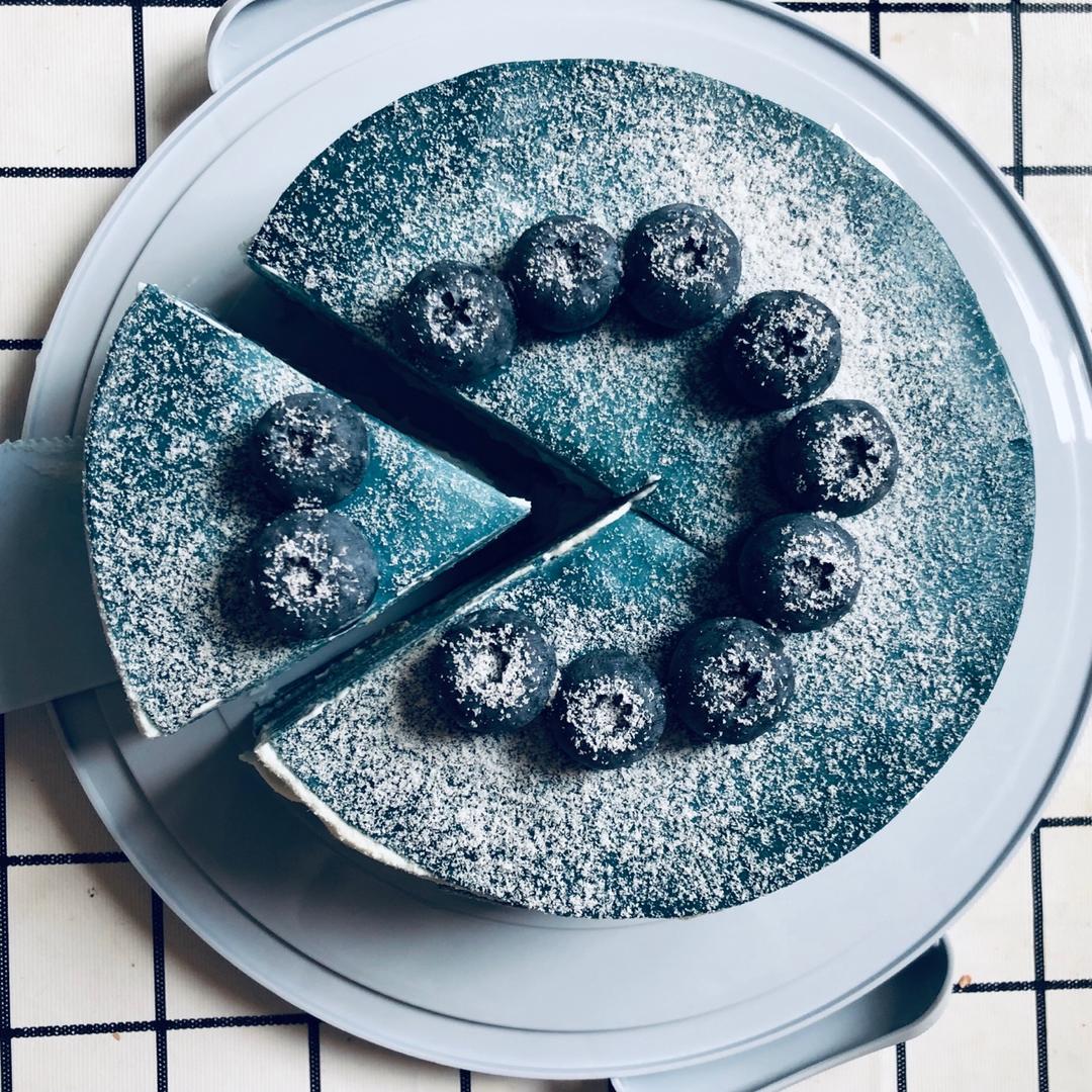 雾霾蓝千层蛋糕（蝶豆花粉）