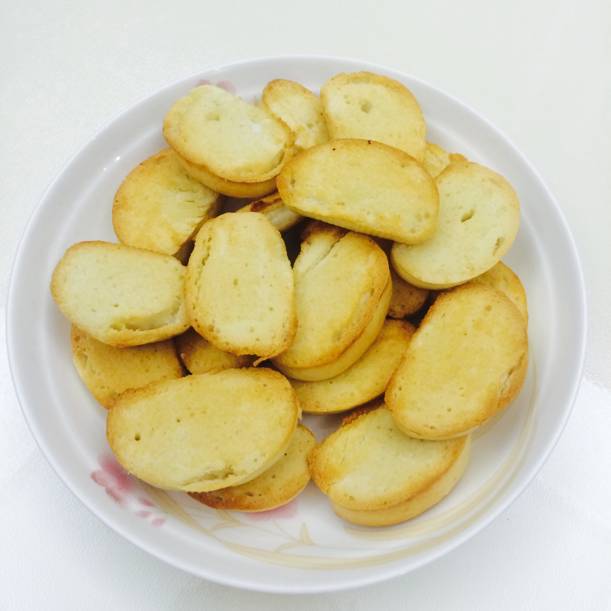 卖蠢少女做的烤馒头片