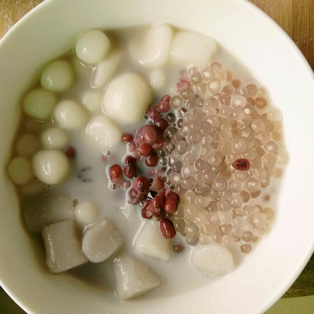 椰汁红豆西米露