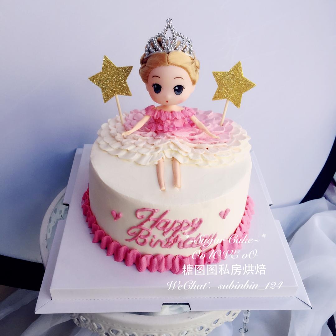 梦幻时尚的芭比蛋糕