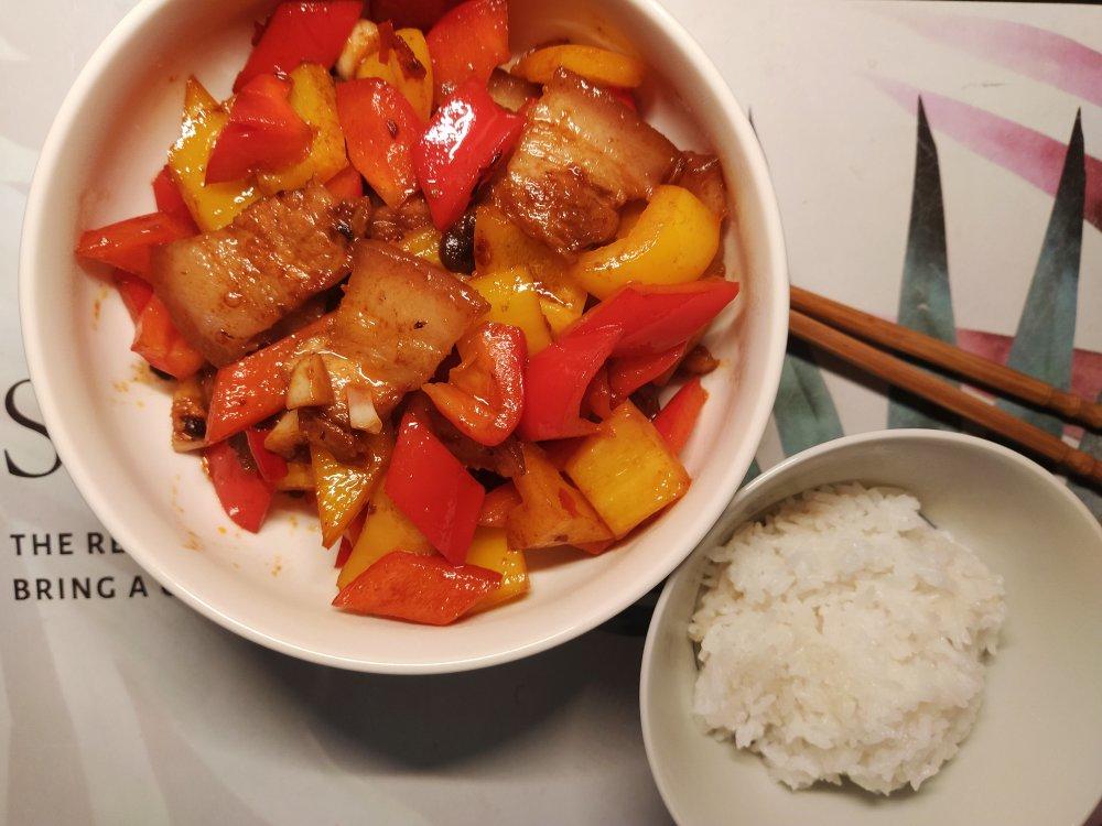 厨师长教你：“回锅肉”的正宗做法，先收藏