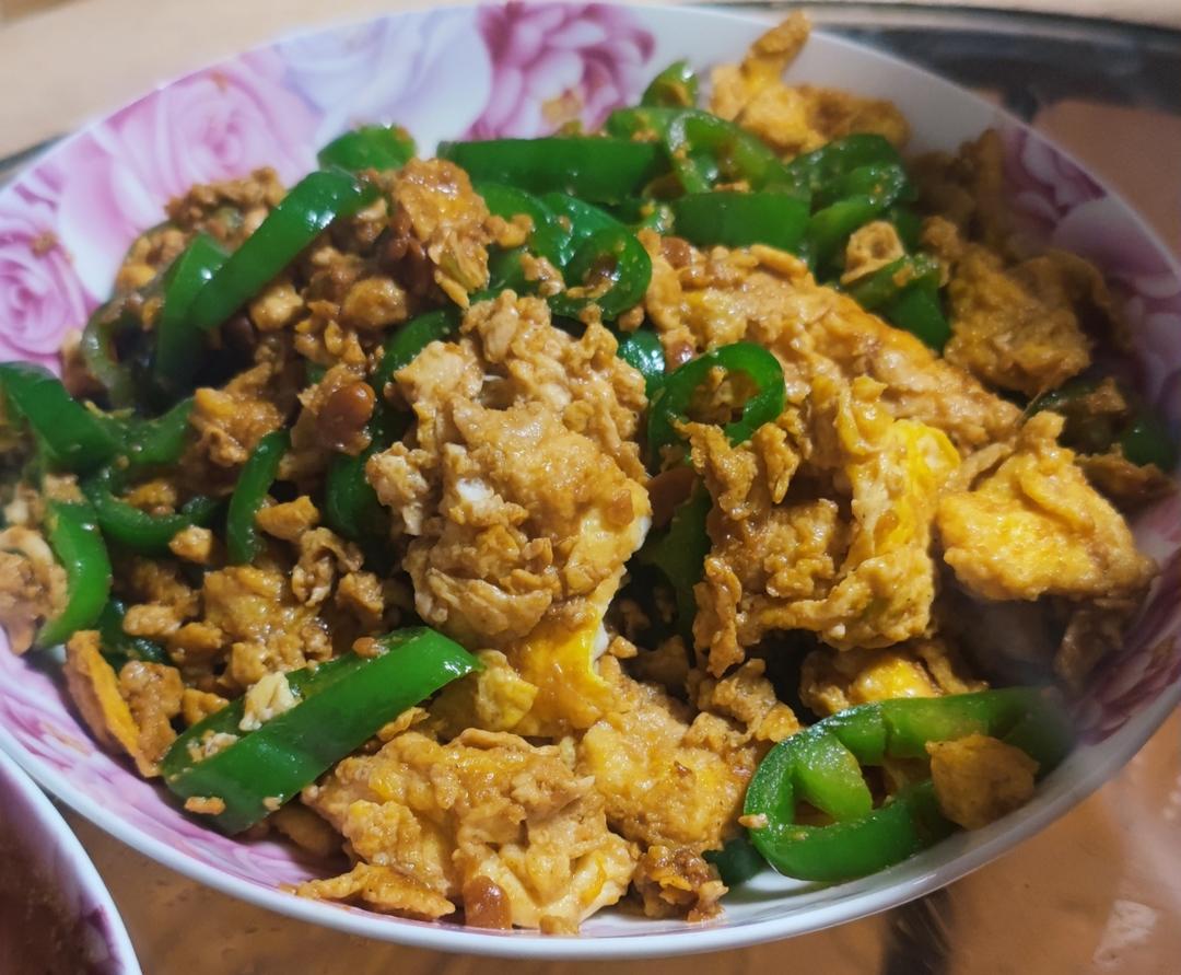 “东北yyds鸡蛋酱”太费米饭了！3步搞定超简单！