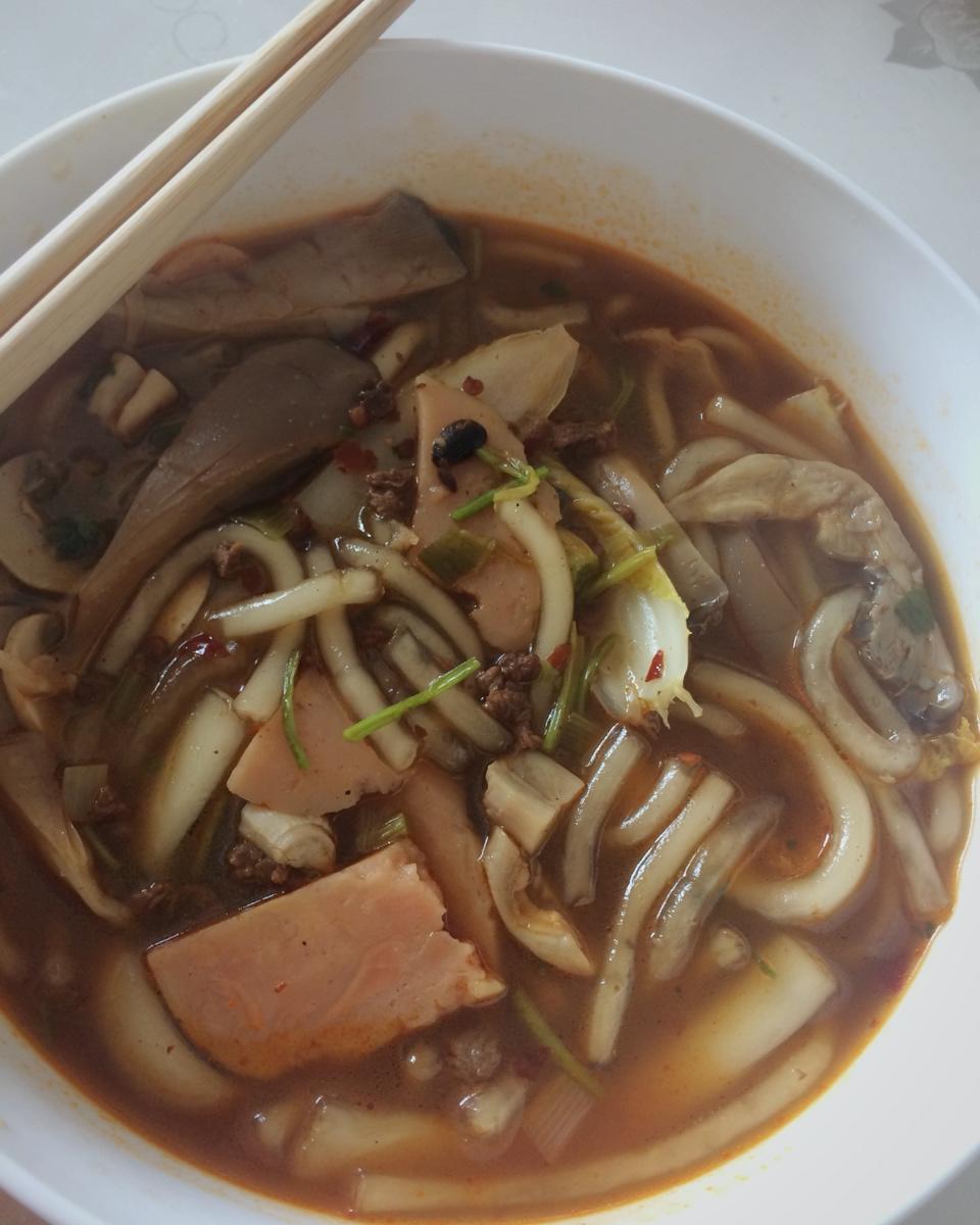肉末什锦土豆粉