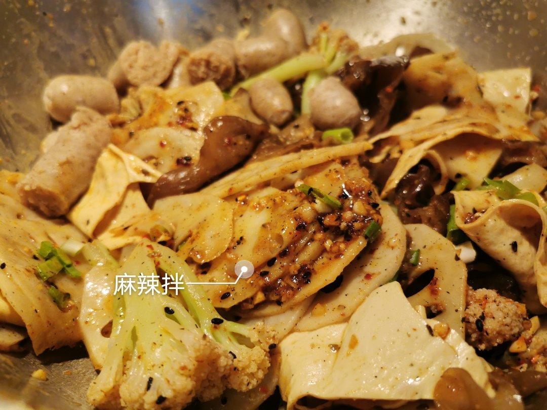 比麻辣烫好吃百倍的麻辣拌，浓郁鲜香麻辣又上瘾
