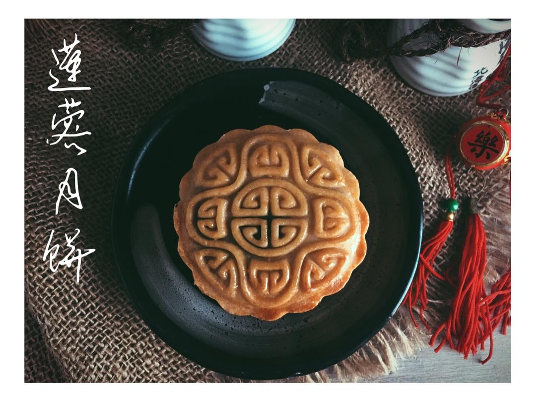 广式月饼—蛋黄莲蓉月饼