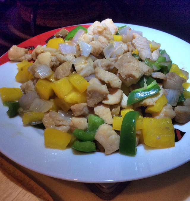 彩椒炒鸡丁
