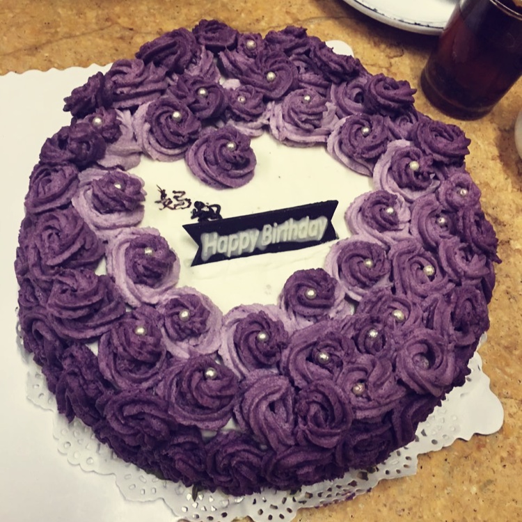 紫色玫瑰渐变裱花蛋糕