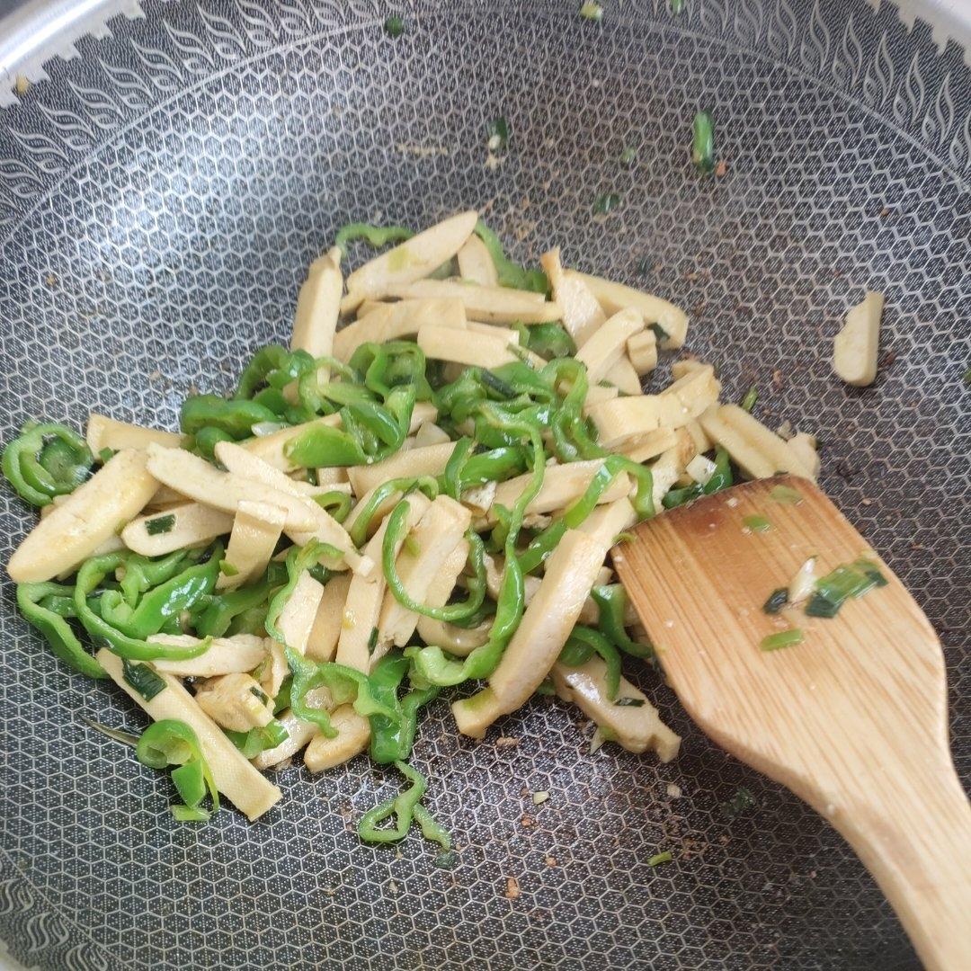 青椒豆腐干