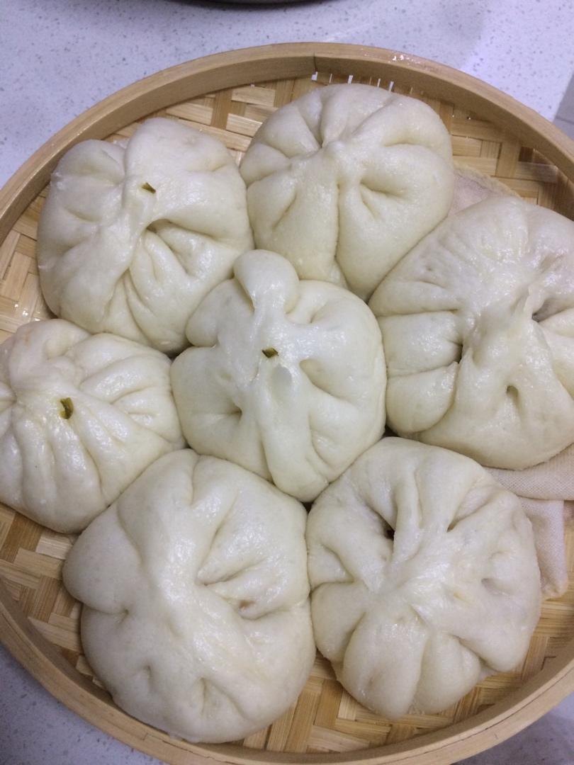 胡萝卜木耳鸡蛋素包子