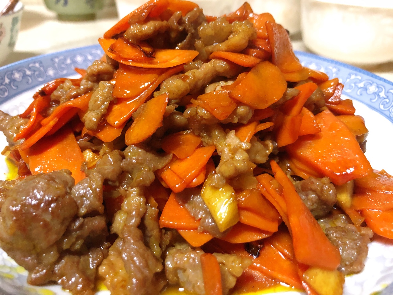 超下饭的胡萝卜炒肉的做法