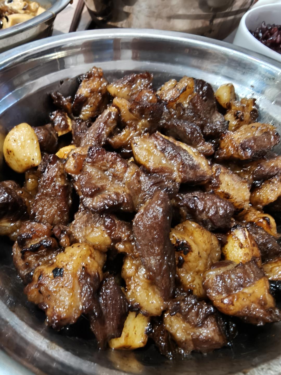 好吃到舔盘的蒜香黑椒牛肉粒