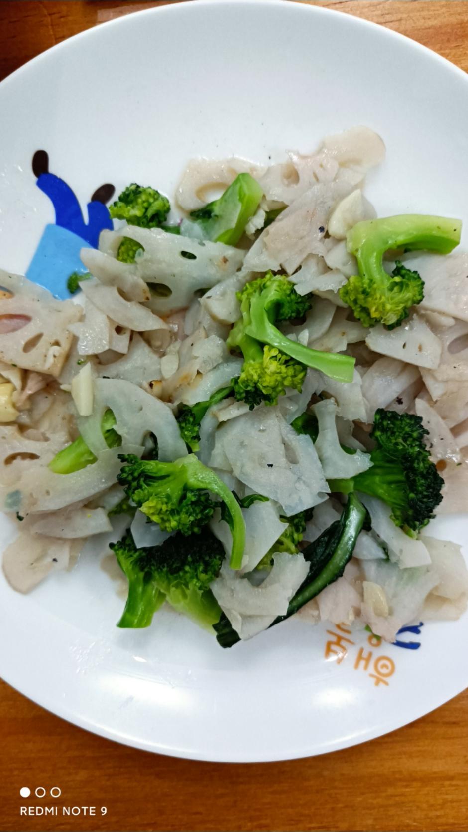 清炒西兰花藕片