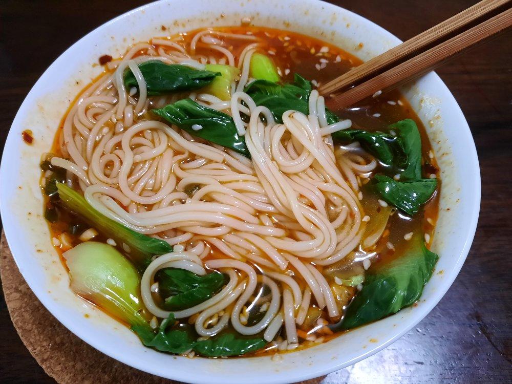 十分钟搞定的酸汤面（热汤面）