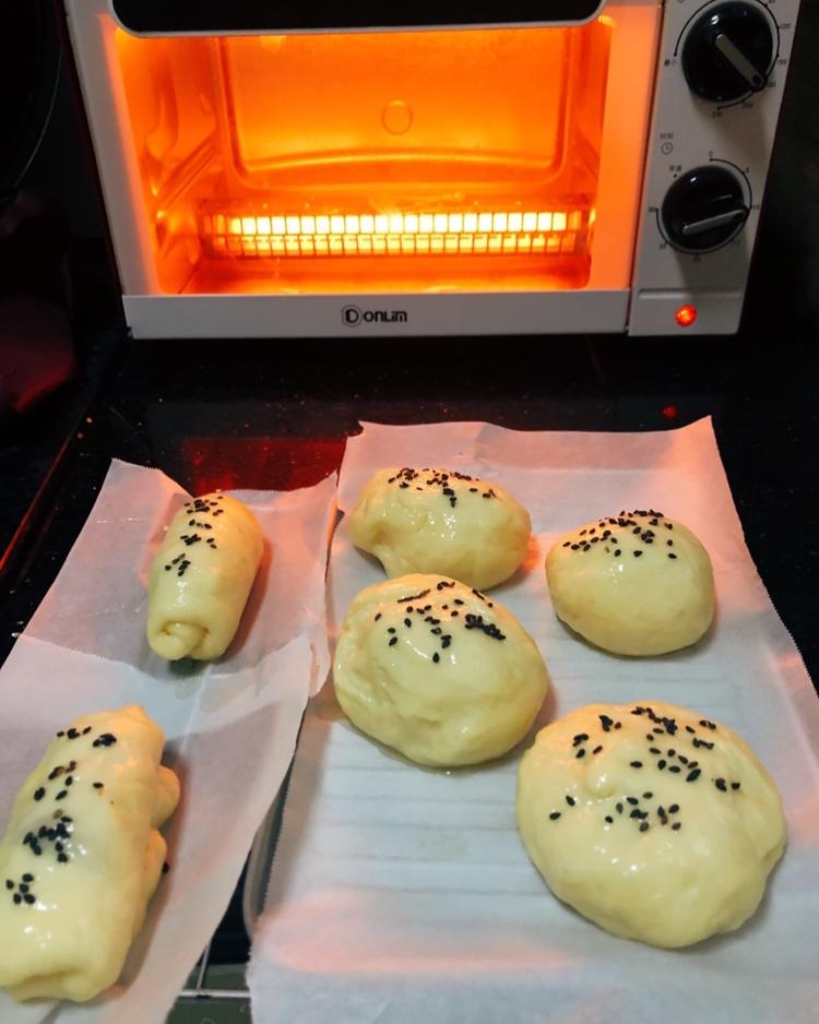 纯手工揉面牛角面包——适合新手