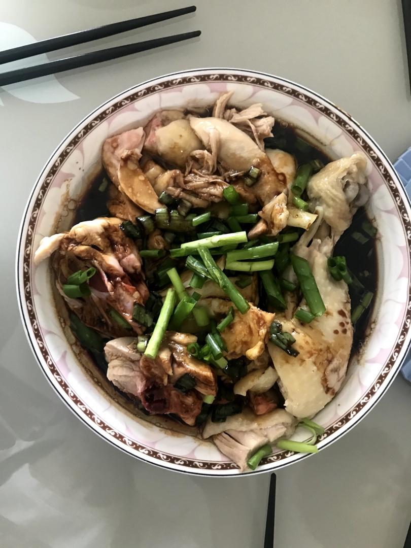 简单好吃的鸡腿做法，不炒不炖口感超滑嫩，给年夜饭加道菜