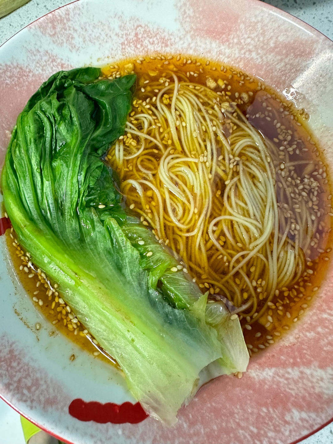 早餐试试5分钟就能搞定的酸辣竹升面，脆韧爽滑，开胃又简单好吃