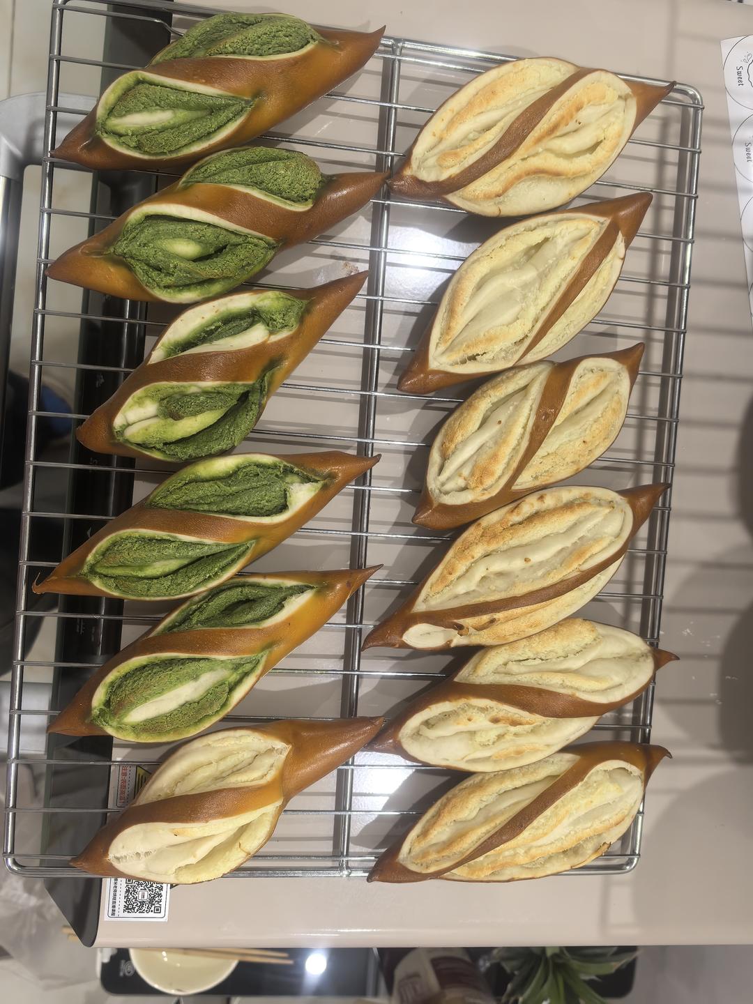 原味（抹茶）2款奶酥馅德式碱水面包｜一次搞定两种口味｜高颜值｜快手｜免手套膜｜免发酵