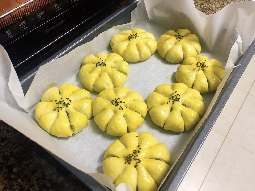 菠菜金枪鱼面包