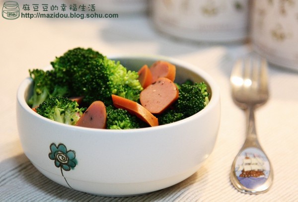 黑椒火腿西兰花的做法